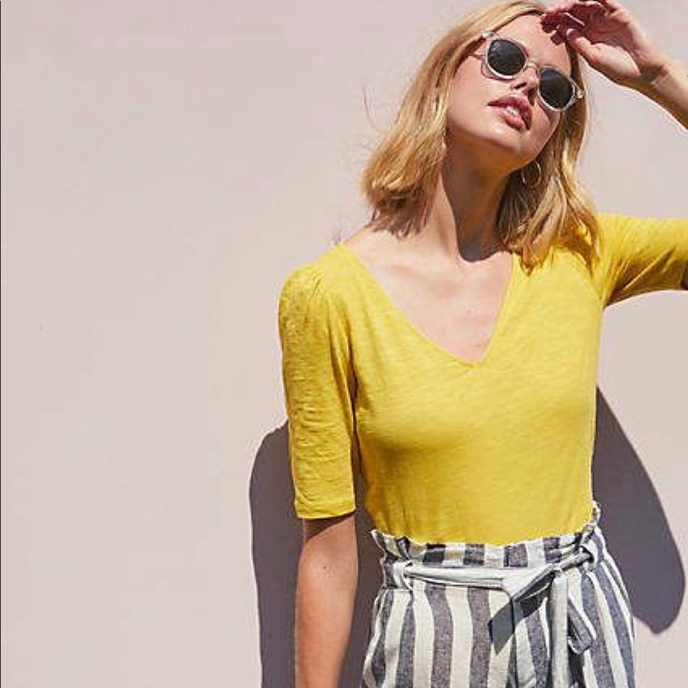 Anthropologie Meadow Rue Bow Back Tee M L gold yellow blouse